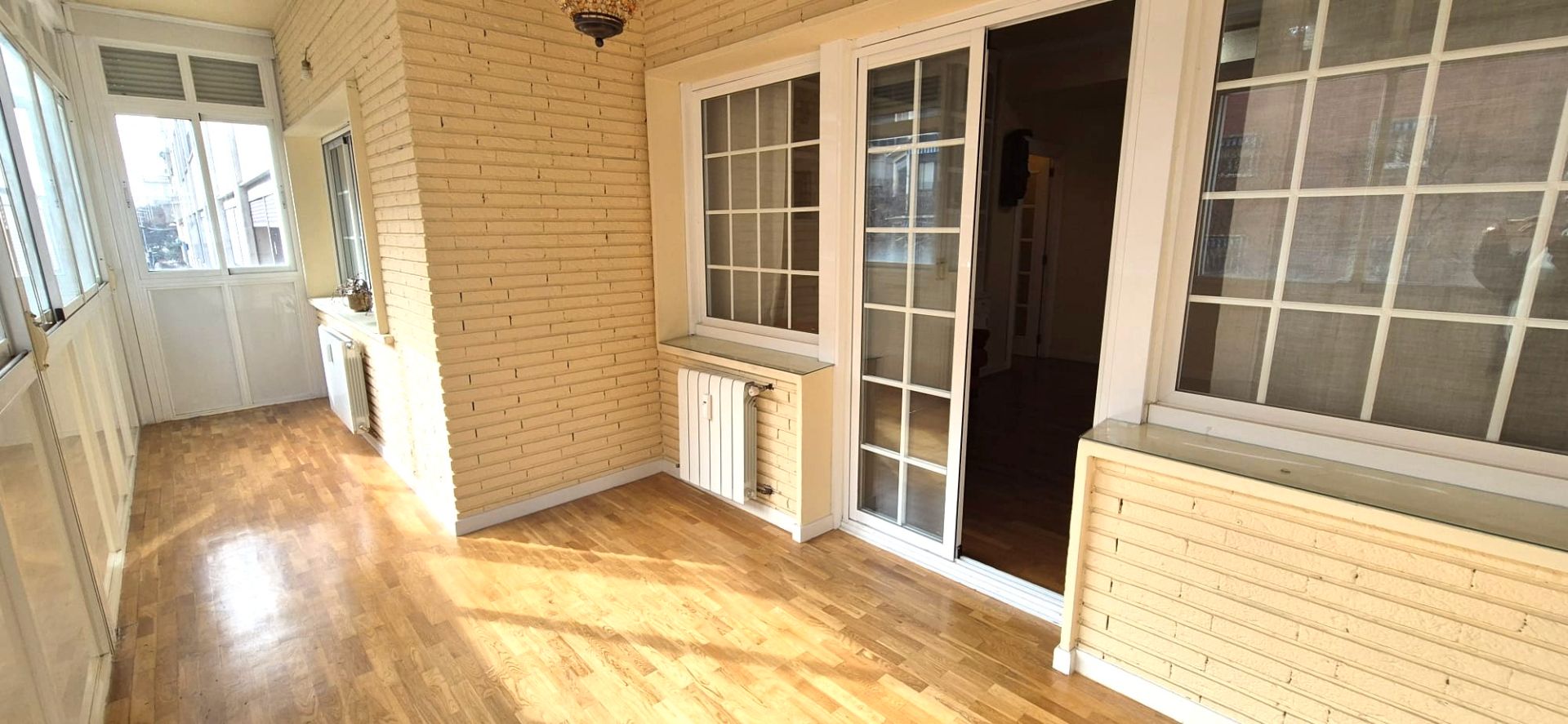 Dormitori de Pis en venda en Badajoz Capital amb Calefacció, Parquet i Terrassa