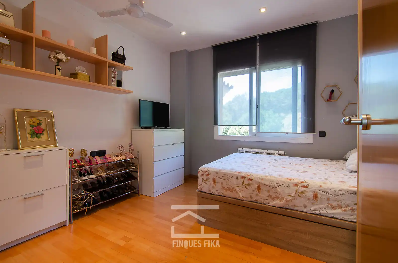 Habitación de Casa o chalet en venta en Premià de Dalt con Calefacción, Jardín privado y Terraza
