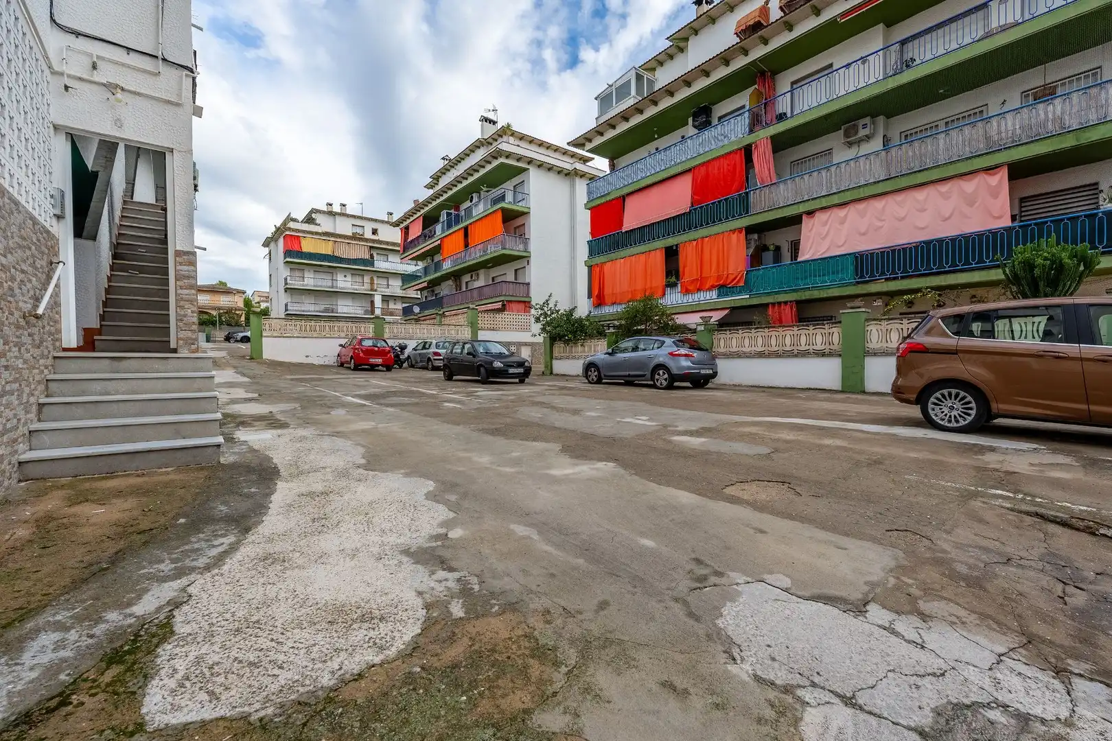 Vista exterior de Piso en venta en Cunit con Aire acondicionado, Calefacción y Terraza