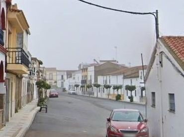 House for sale in Calle COLON