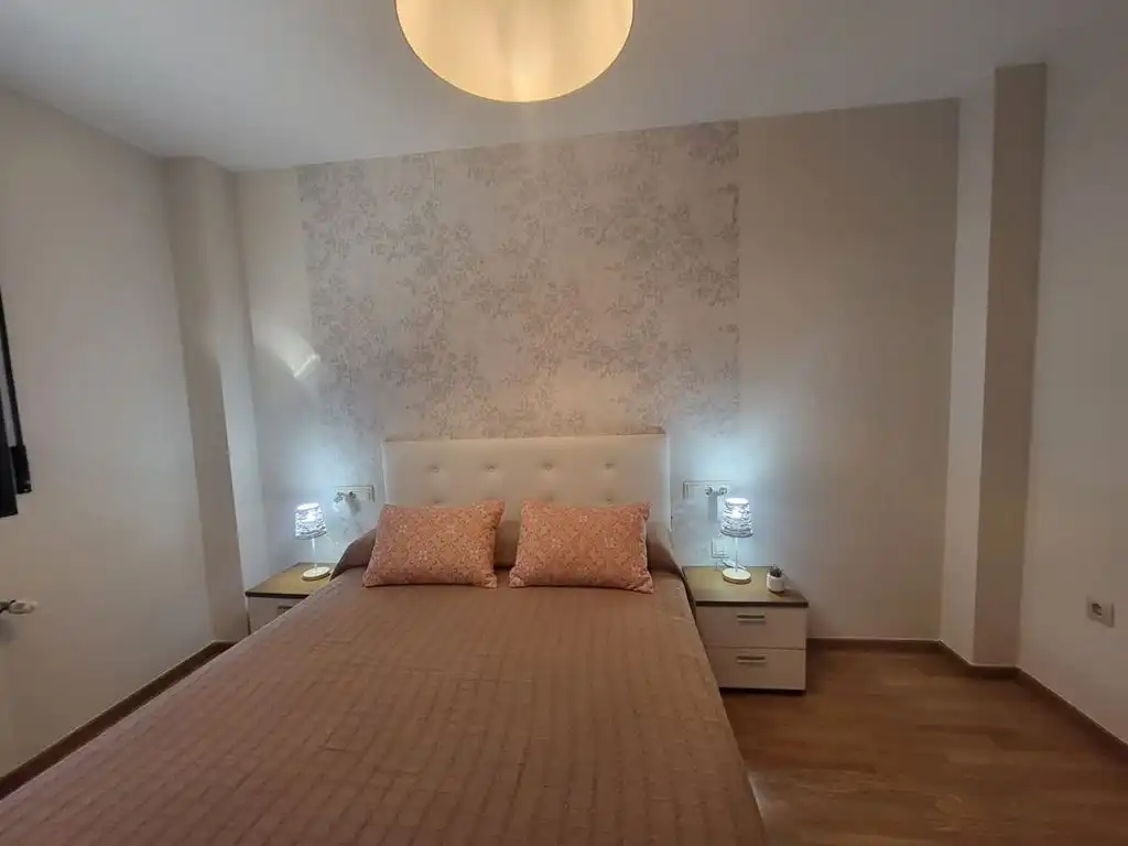 Habitación de Ático de alquiler en La Roda con Aire acondicionado, Calefacción y Terraza