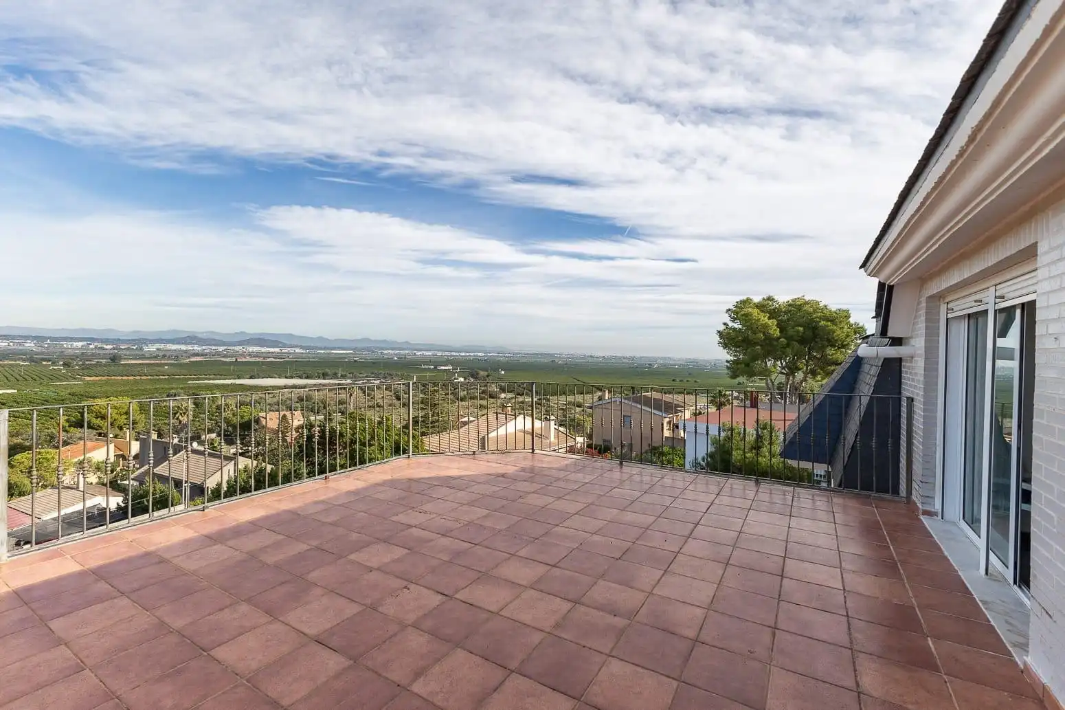 Terraza de Casa o chalet en venta en Chiva con Aire acondicionado, Terraza y Piscina