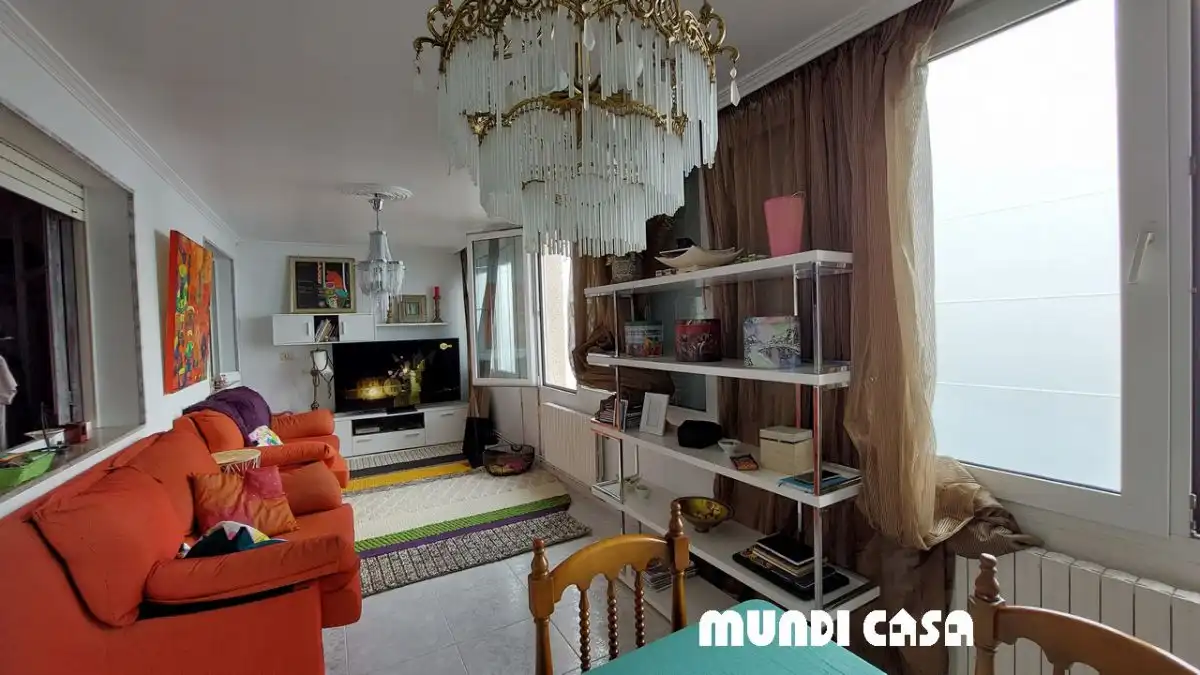 Sala d'estar de Casa o xalet en venda en A Pobra do Caramiñal amb Calefacció, Terrassa i Traster