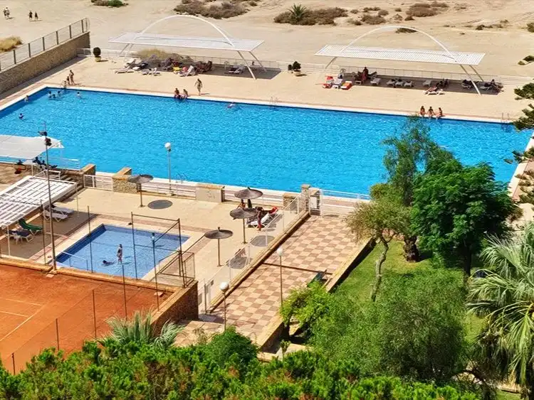 Piso con piscina en venta en Avda. Costa Blanca 22, imagen 3