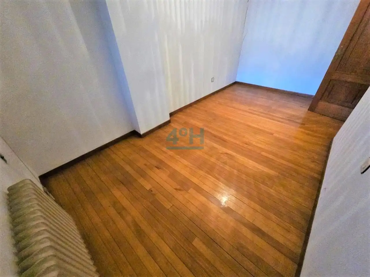 Bedroom of Flat for sale in Ourense Capital   with Heating, Parquet flooring and Terrace