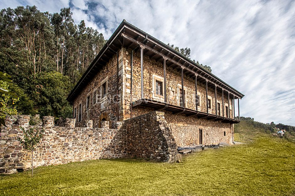 Exterior view of House or chalet for sale in Carreño  with Heating