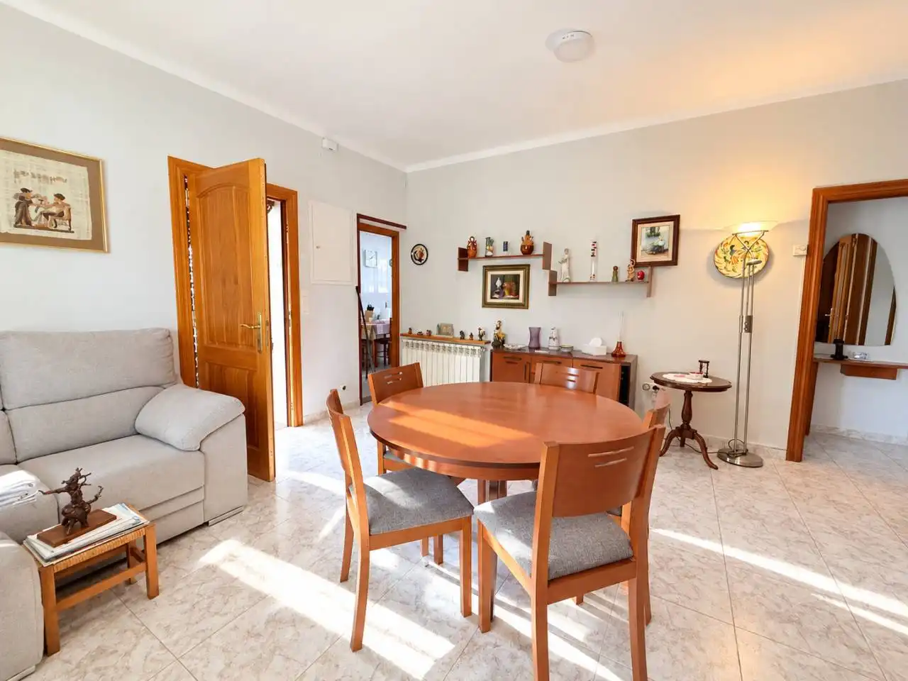 Dining room of Houses for sale in Tordera pueblo