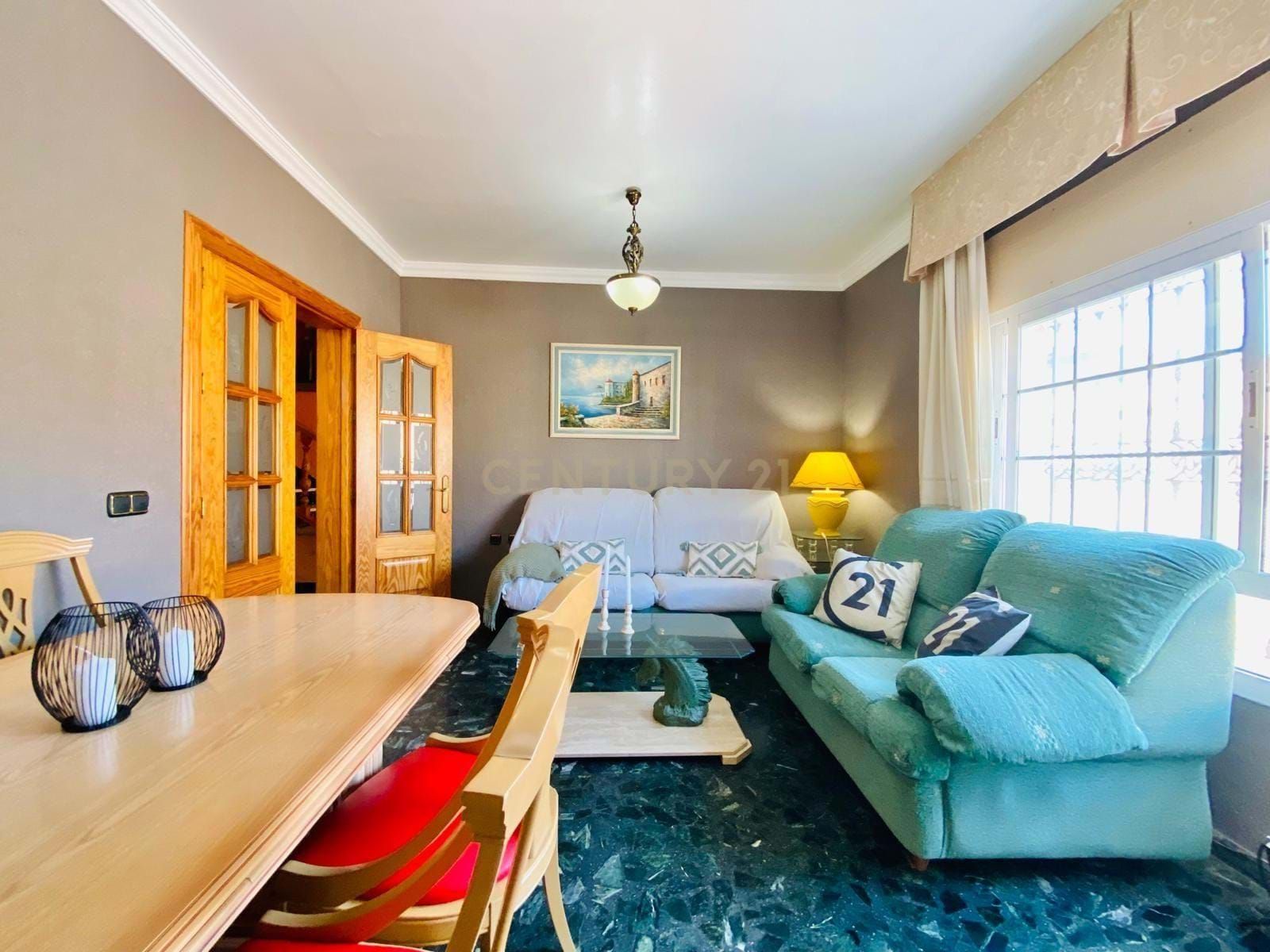 Sala d'estar de Casa o xalet en venda en El Ejido amb Aire condicionat