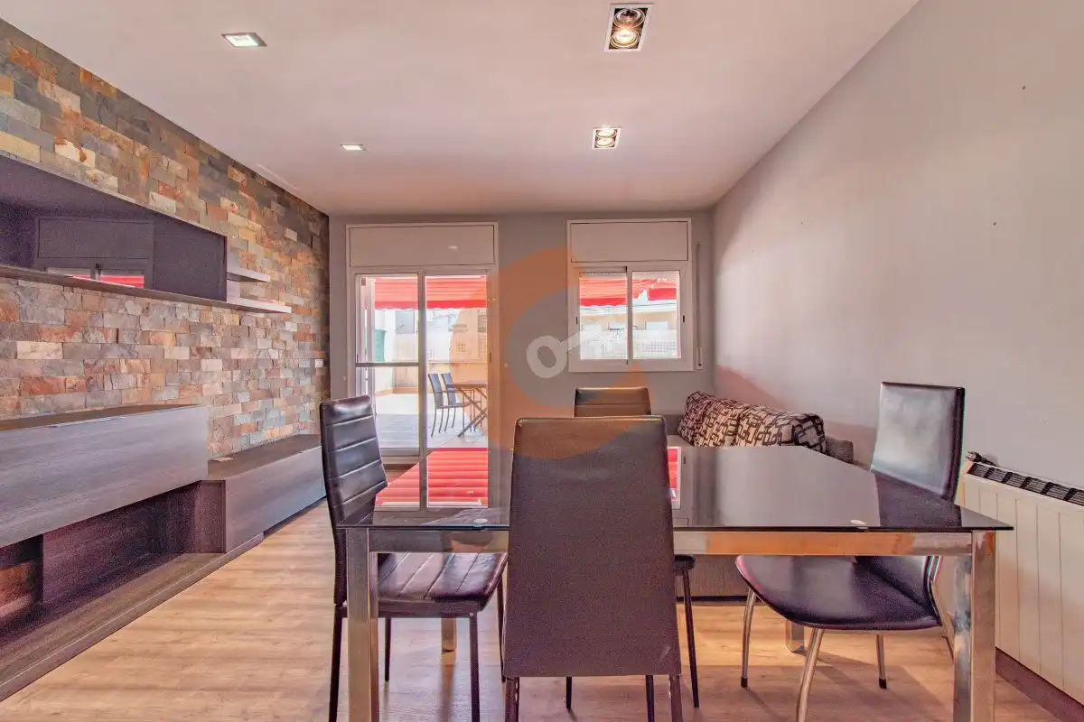 Sala de estar de Piso en venta en El Vendrell con Aire acondicionado, Calefacción y Parquet