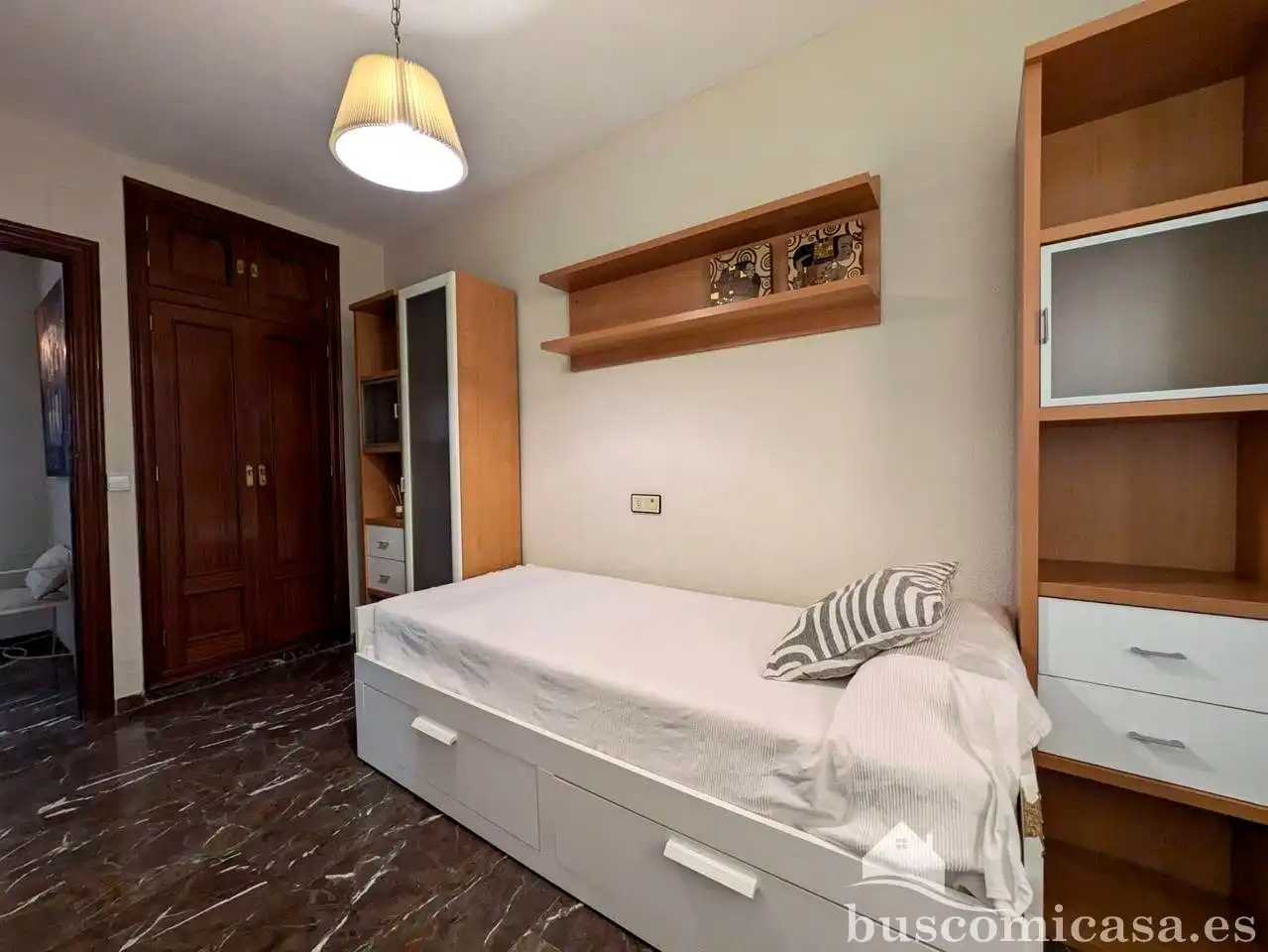 Habitación de Planta baja de alquiler en Linares con Aire acondicionado y Amueblado