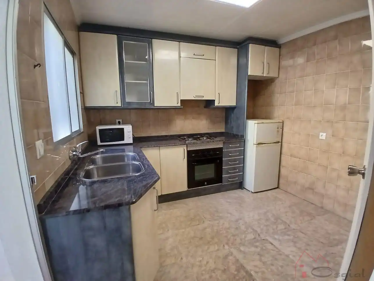 Kitchen of Flat for sale in Benifaió  with Air Conditioner, Heating and Storage room
