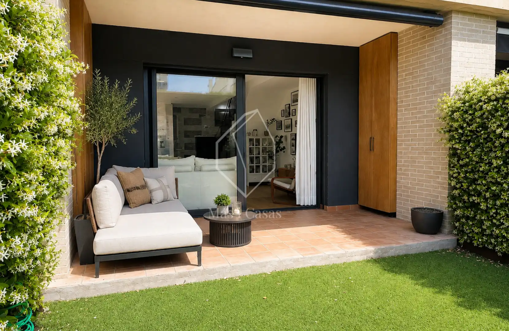 Terrasse von Einfamilien-Reihenhaus zum Verkauf in L'Escala mit Klimaanlage, Heizung und Privatgarten