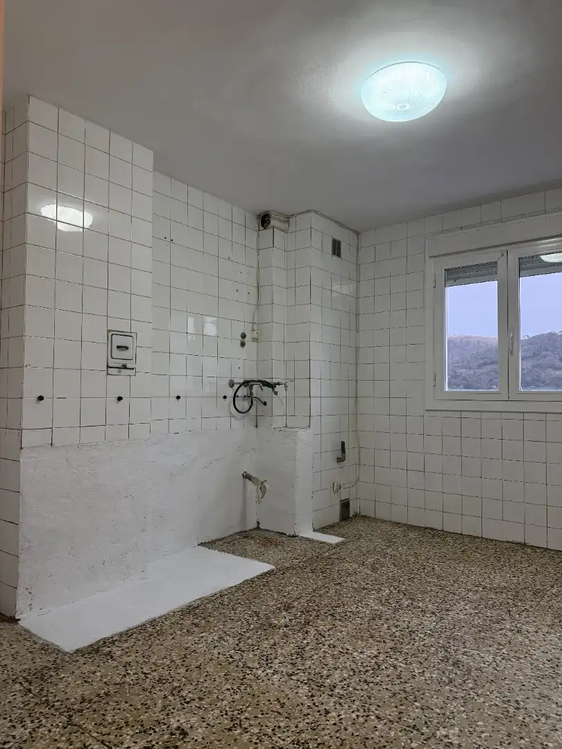 Baño de Piso en venta en Zumaia con Terraza y Balcón