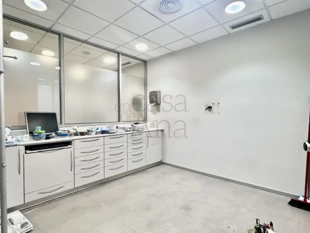 Bureau avec ascenseur à louer à Avda. Madariaga, imagen 17
