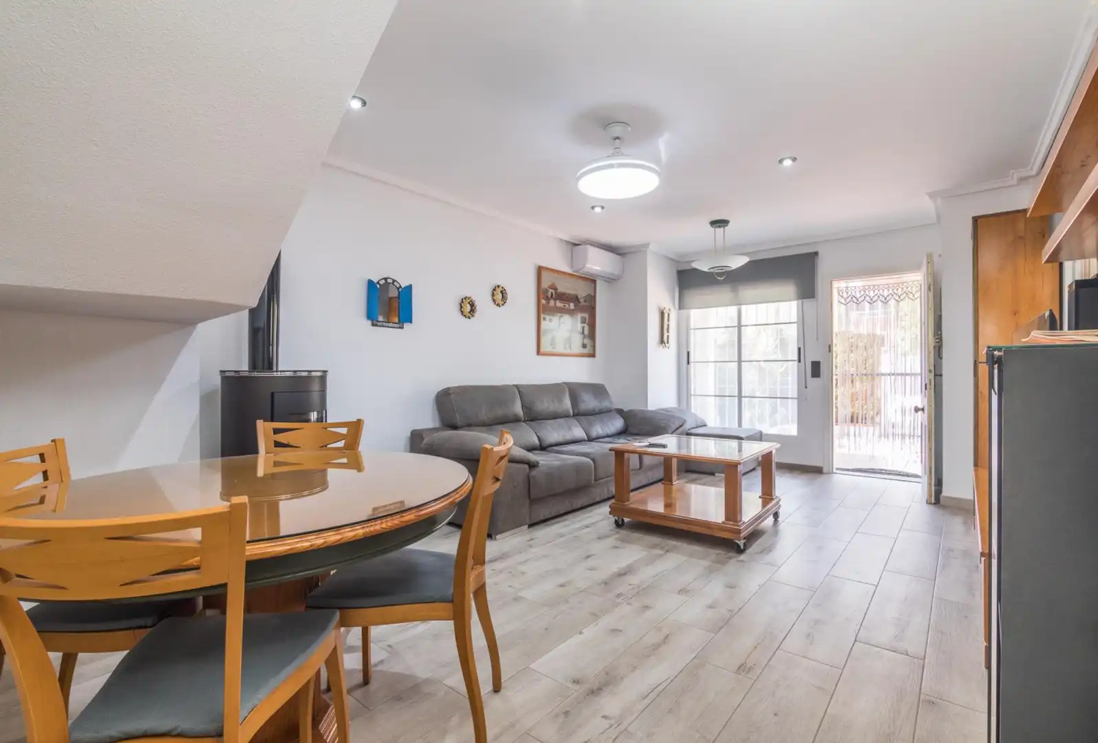 Living room of Detached homes for sale in Elche / Elx  with Air Conditioner, Heating and Private garden