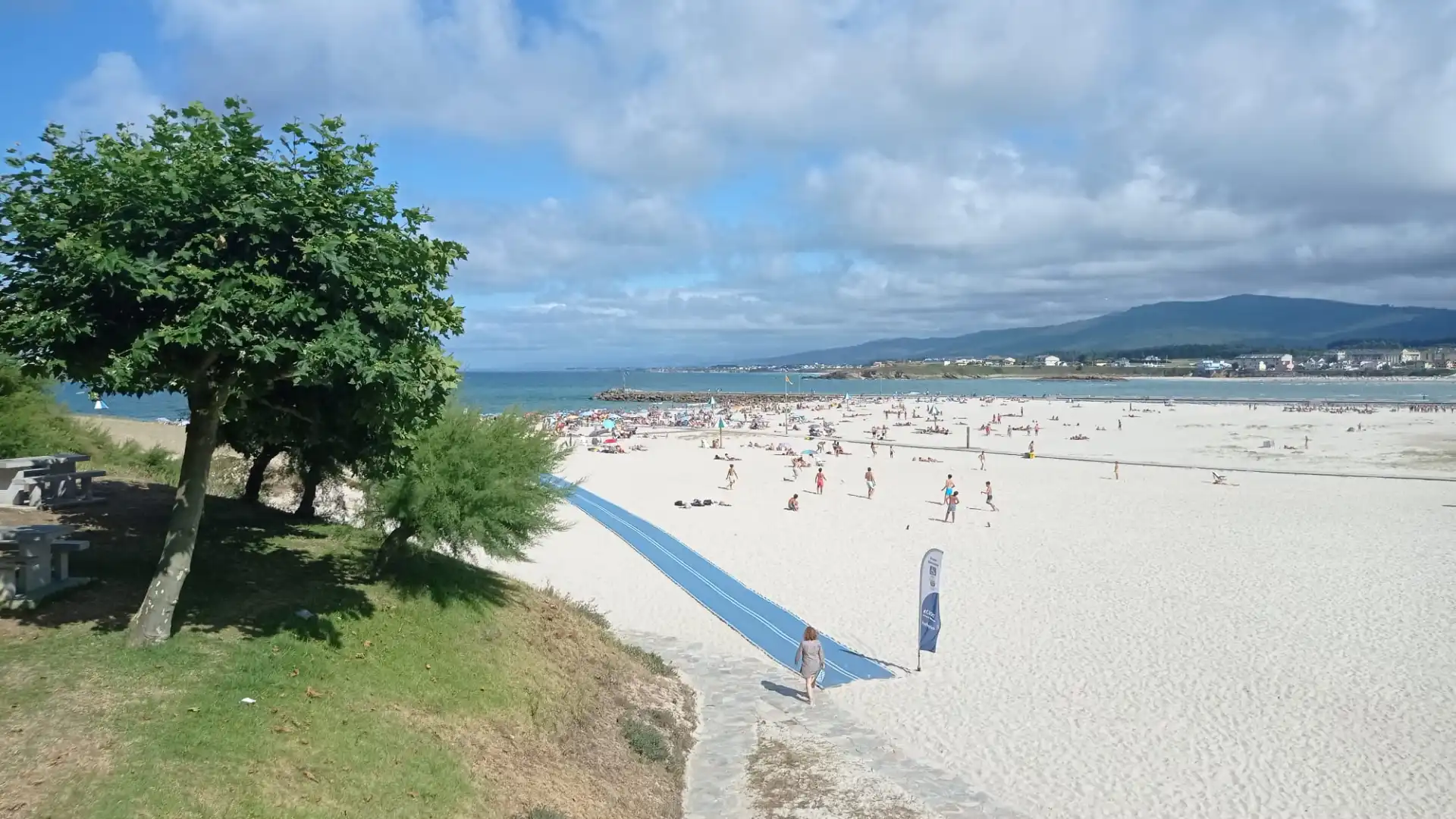 Vista exterior de Pis en venda en Foz amb Calefacció, Moblat i Balcó