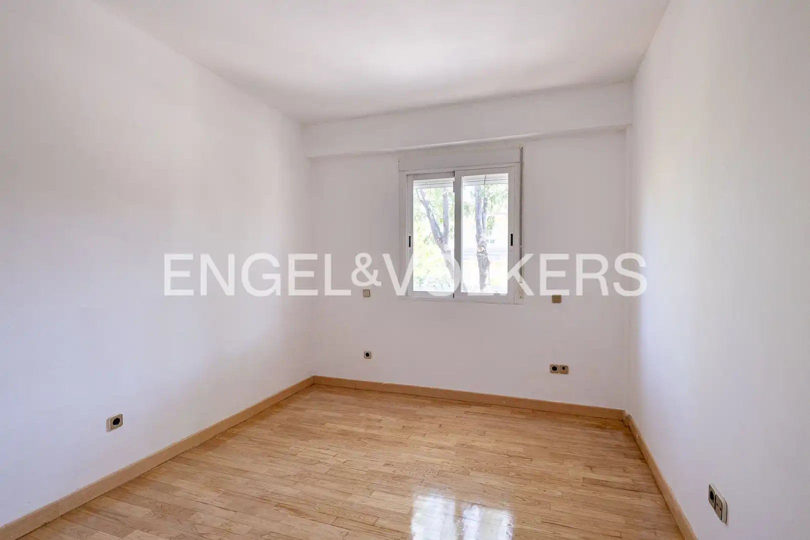 Habitación de Casa o chalet en venta en Móstoles con Calefacción, Jardín privado y Parquet