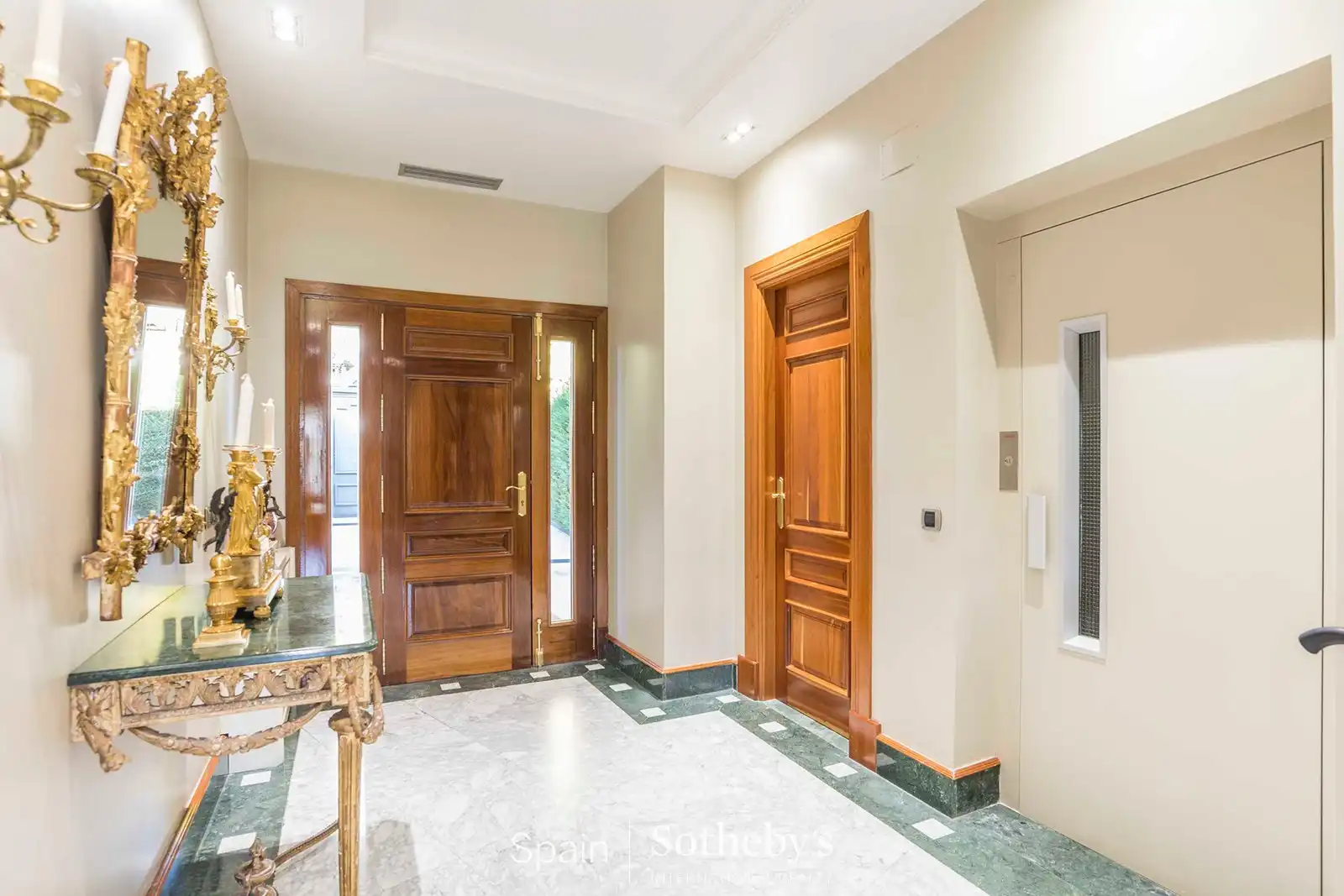 Casa o chalet en venta en Madrid con Calefacción, Jardín privado y Piscina