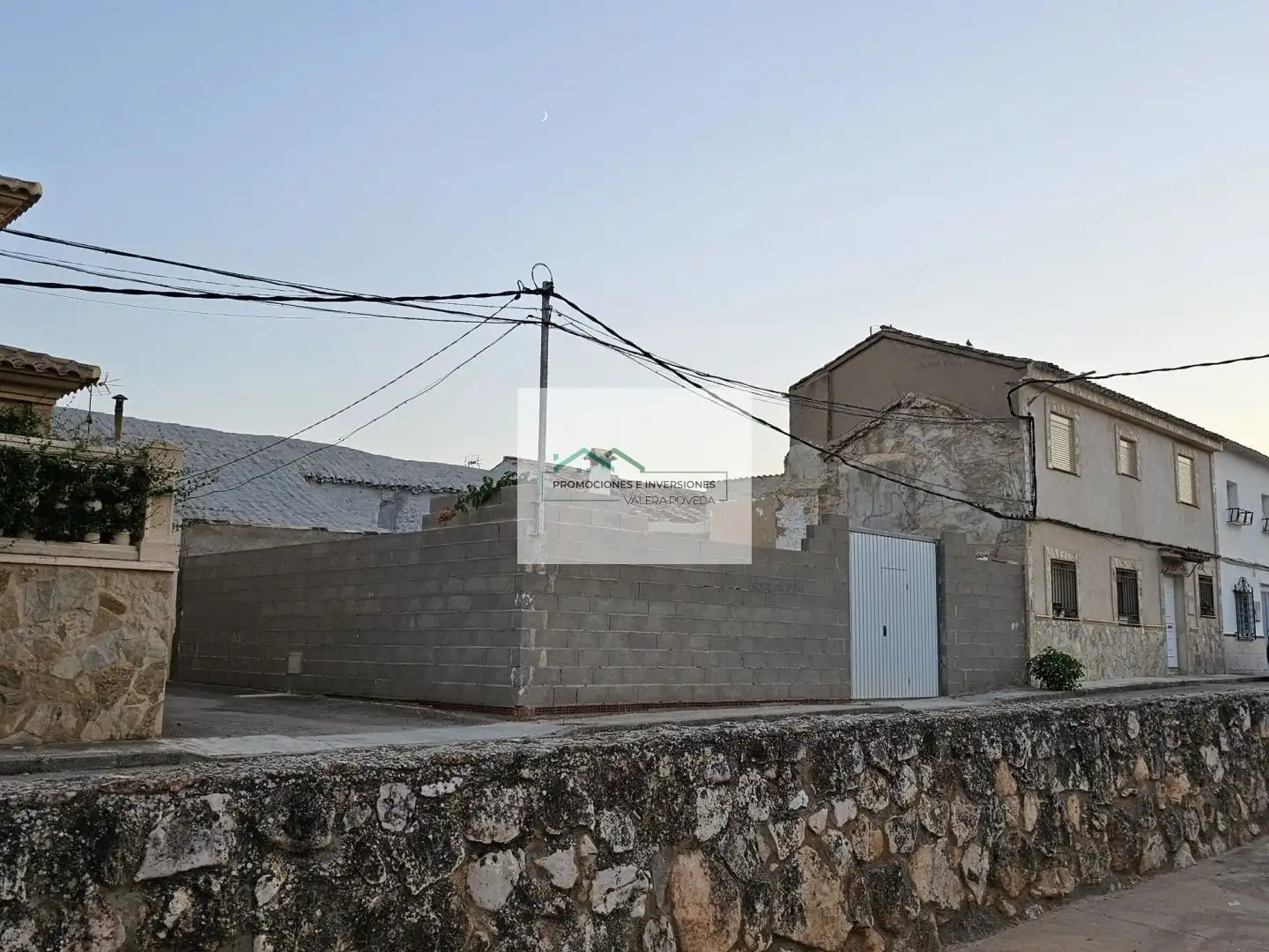 Vista exterior de Residencial en venta en El Picazo  