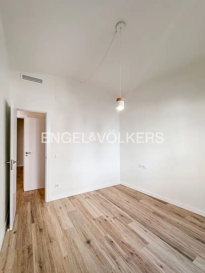 Habitación de Apartamento en venta en Premià de Mar con Aire acondicionado, Calefacción y Parquet