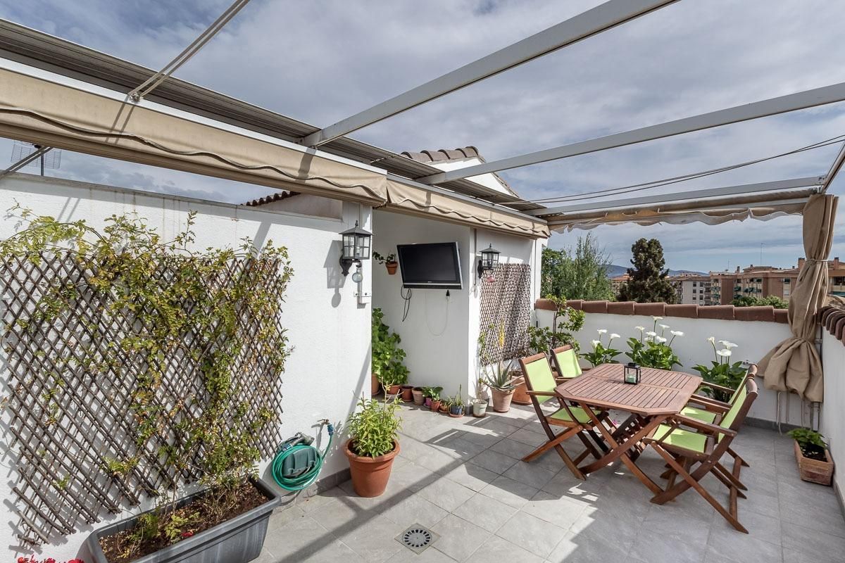 Terrassa de Dúplex en venda en  Granada Capital amb Aire condicionat, Calefacció i Terrassa