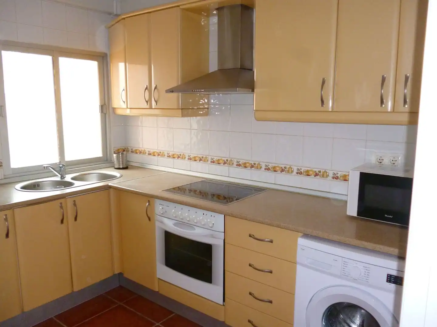 Kitchen of Flat for rent in Algeciras  with Furnished