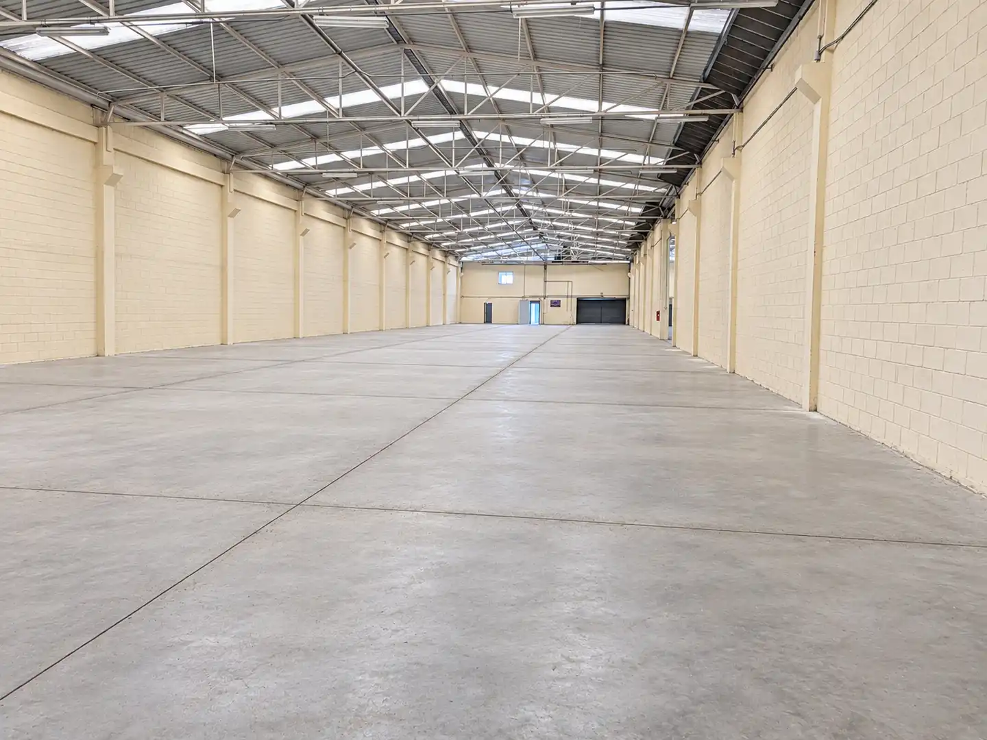 Nave industrial in vendita a Polígono Ruiseñores II 6, imagen 4