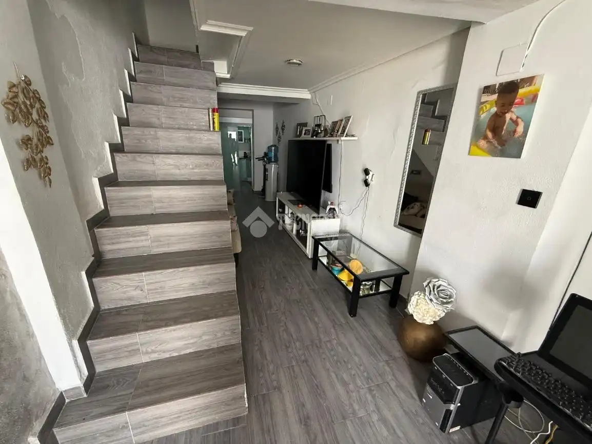 Casa adosada en venta en Martos con Terraza