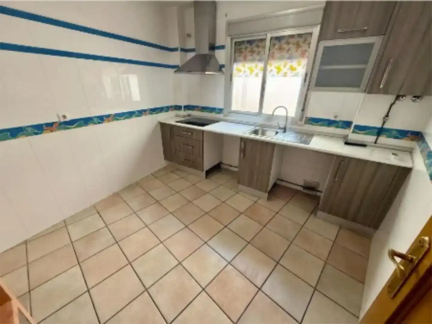 Cuina de Dúplex en venda en Dos Hermanas amb Balcó