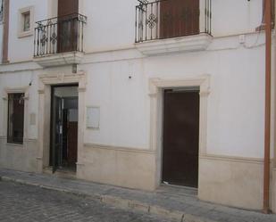 Vista exterior de Casa o xalet en venda en Baena amb Terrassa