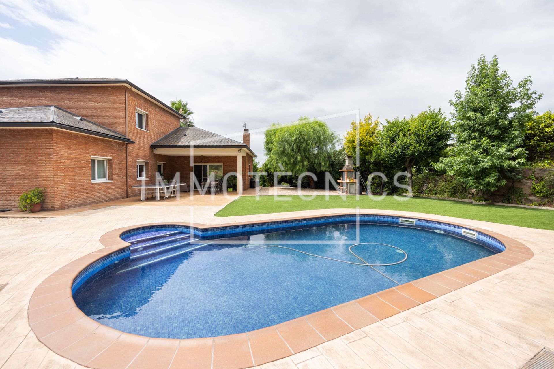 Swimming pool of House or chalet for sale in Lliçà de Vall  with Heating, Private garden and Parquet flooring