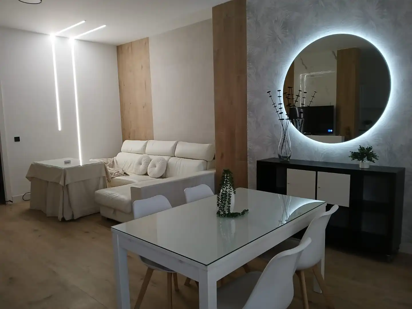 Living room of Flat for rent in La Victoria  with Furnished and Oven
