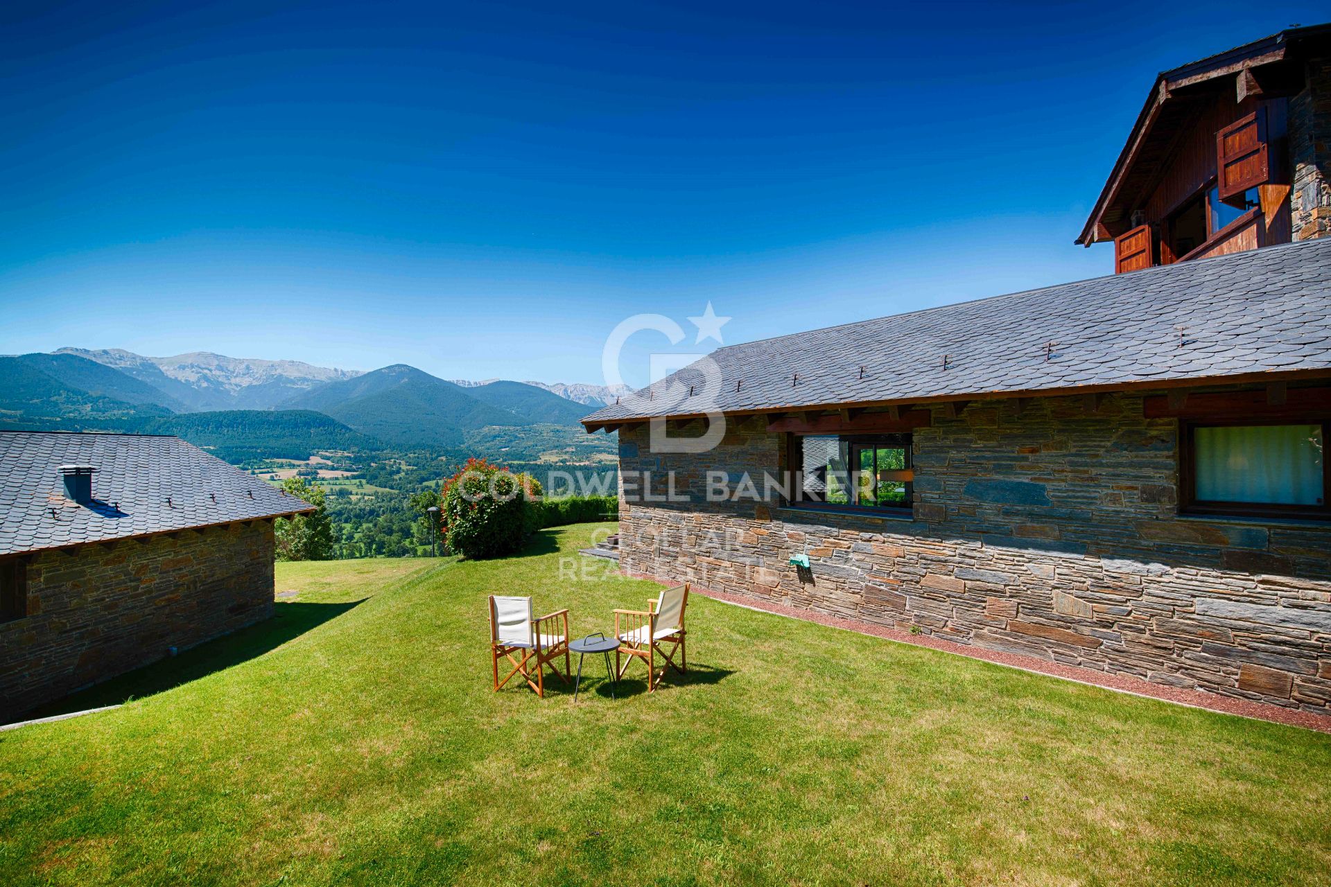 Vista exterior de Casa o chalet en venta en Prullans con Calefacción, Jardín privado y Parquet