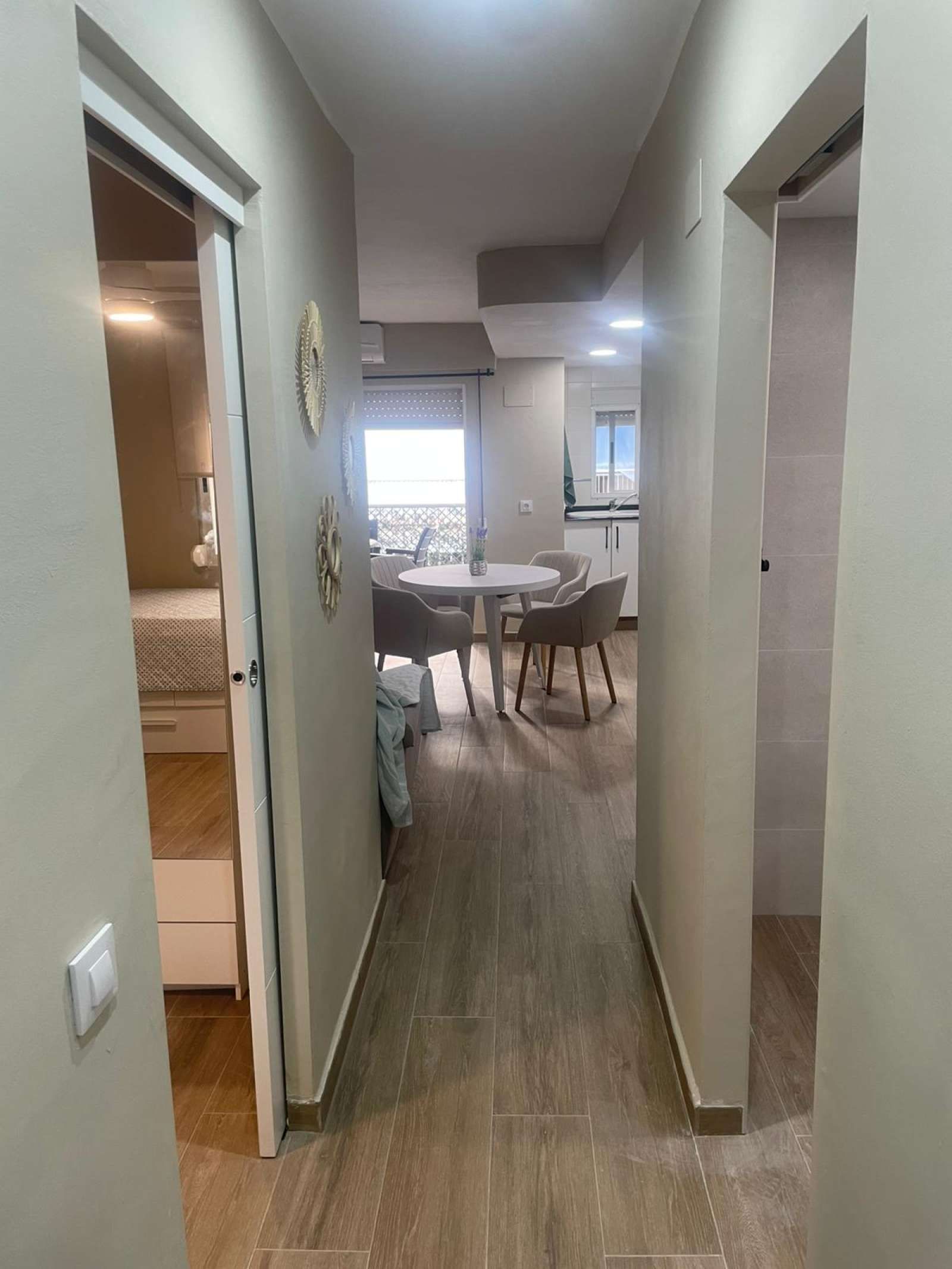 Menjador de Apartament per a compartir en Cullera amb Aire condicionat i Terrassa