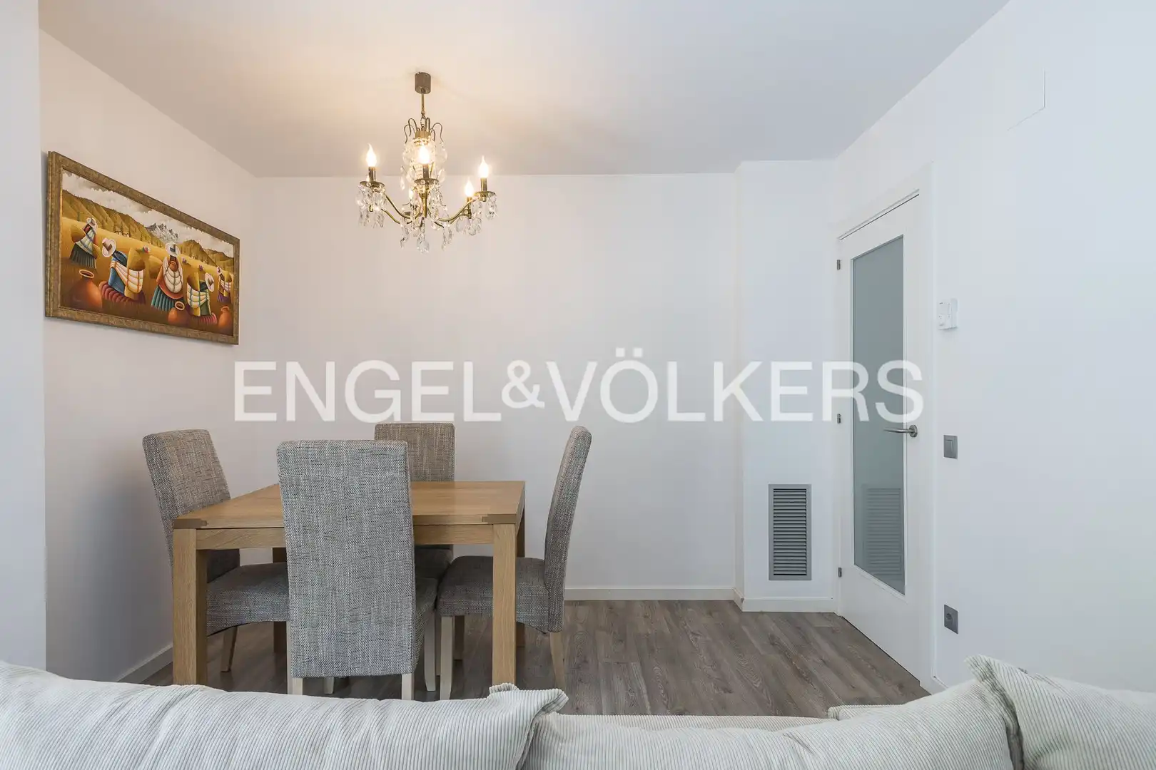 Comedor de Piso en venta en Esplugues de Llobregat con Aire acondicionado, Calefacción y Jardín privado