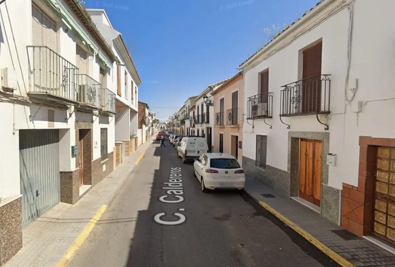 Casa amb terrassa en venda a Calle CALDEREROS
