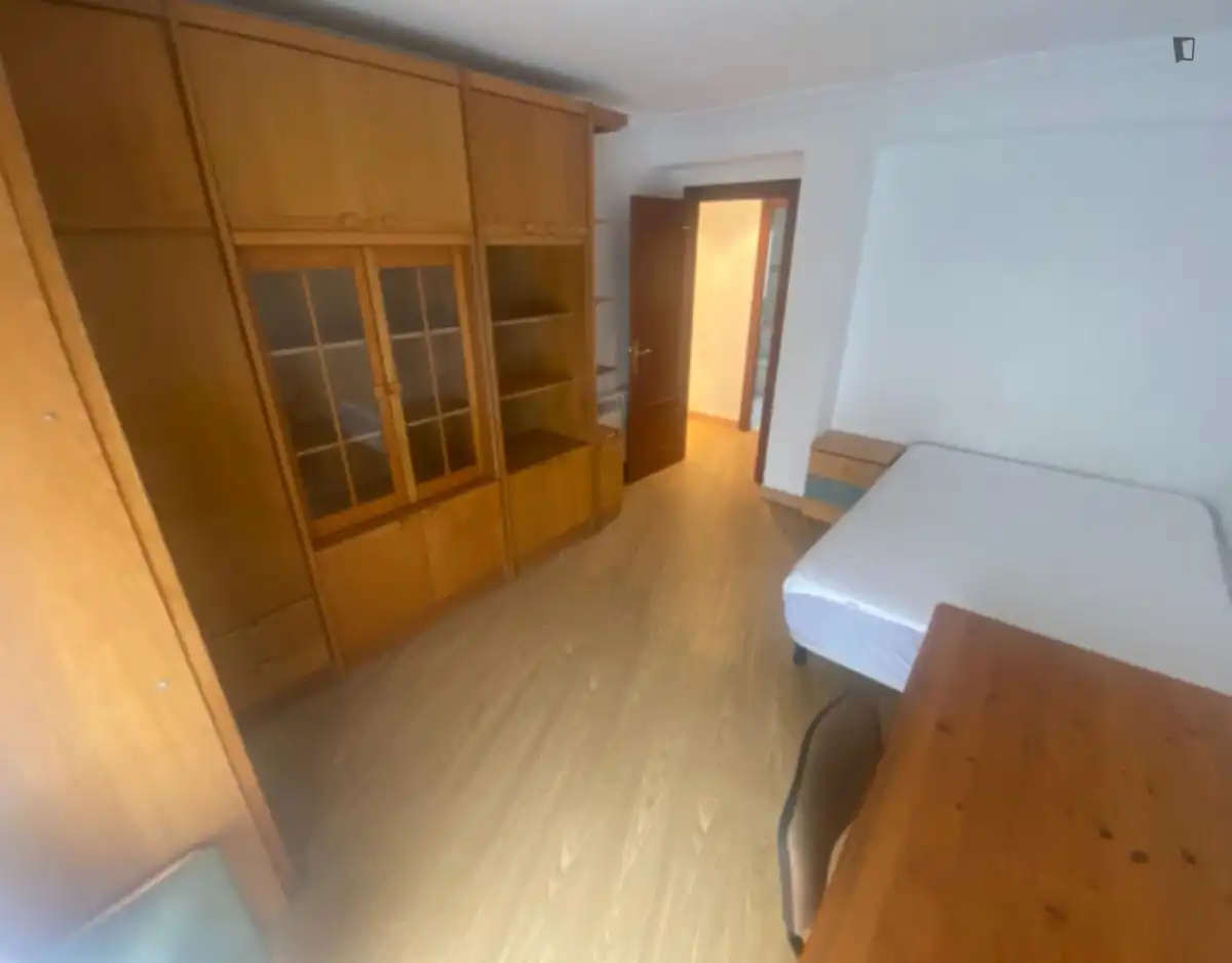 Habitación de Apartamento de alquiler en Salamanca con Amueblado, Horno y Lavadora