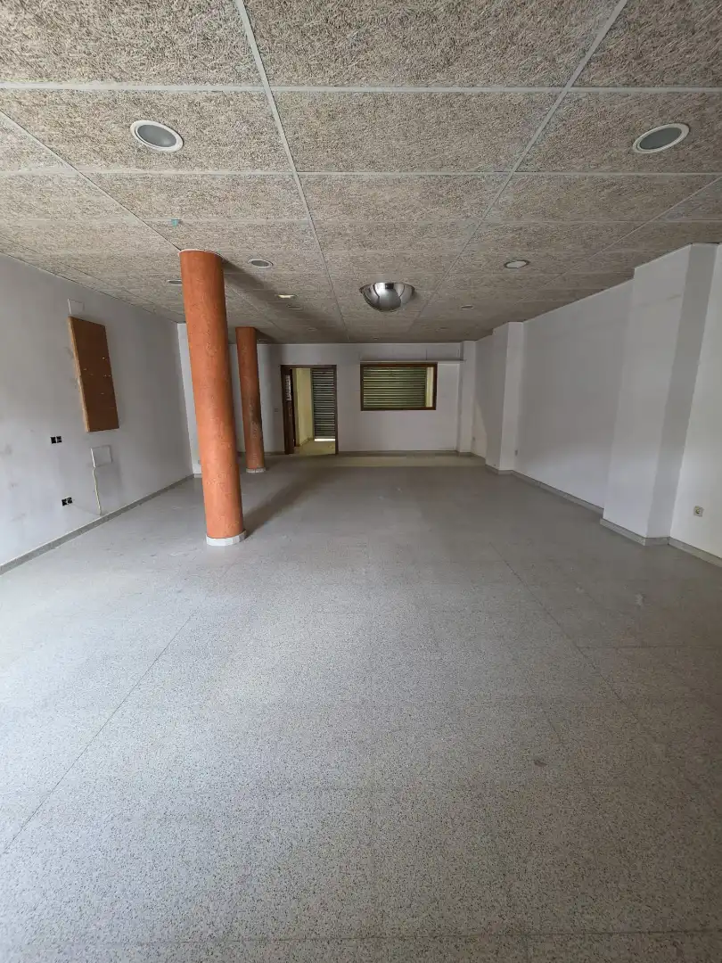 Geschaftsraum zur Miete in Torelló