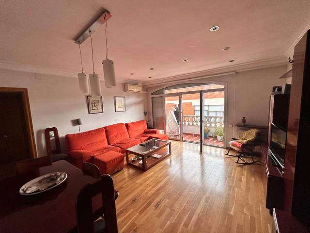 Dúplex en Venta en Carrer de l'Historiador Cardús en Sant Pere Nord