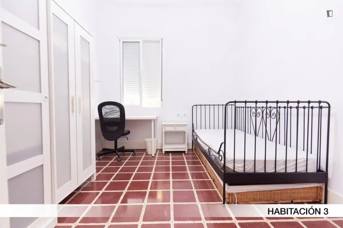 Habitación en Sector Sur - La Palmera - Reina Mercedes