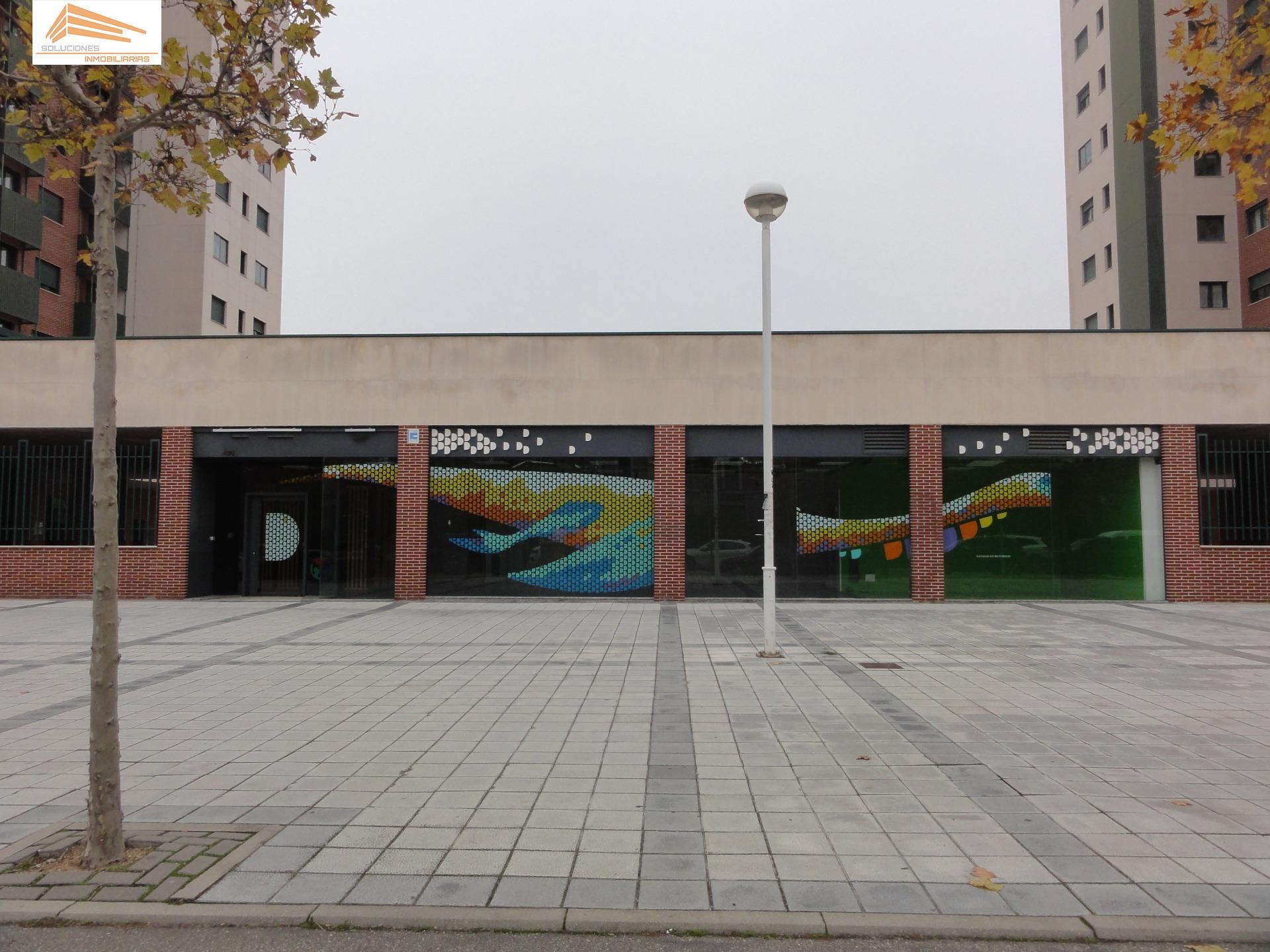Exterior view of Premises for sale in Valladolid Capital  with Air Conditioner