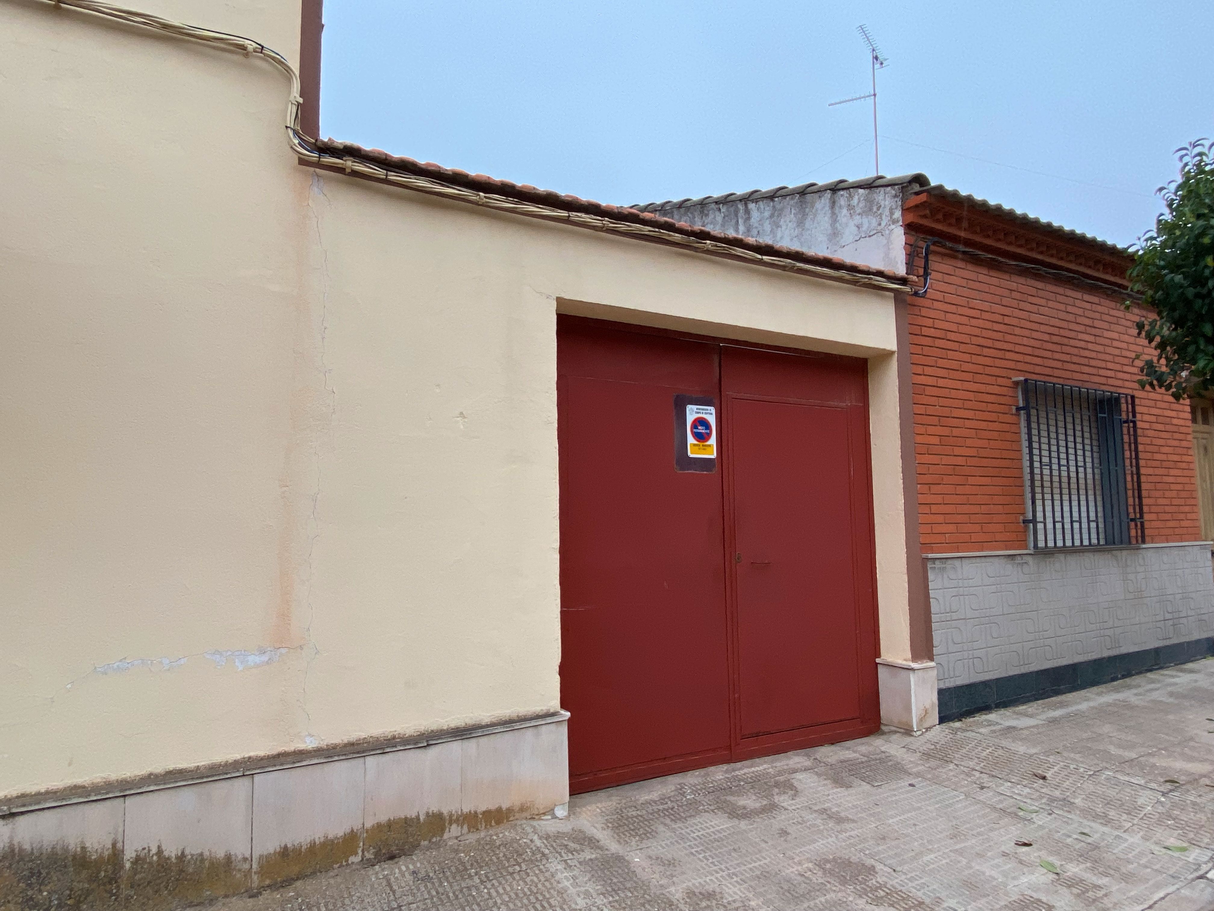 Vista exterior de Garatge en venda en Campo de Criptana