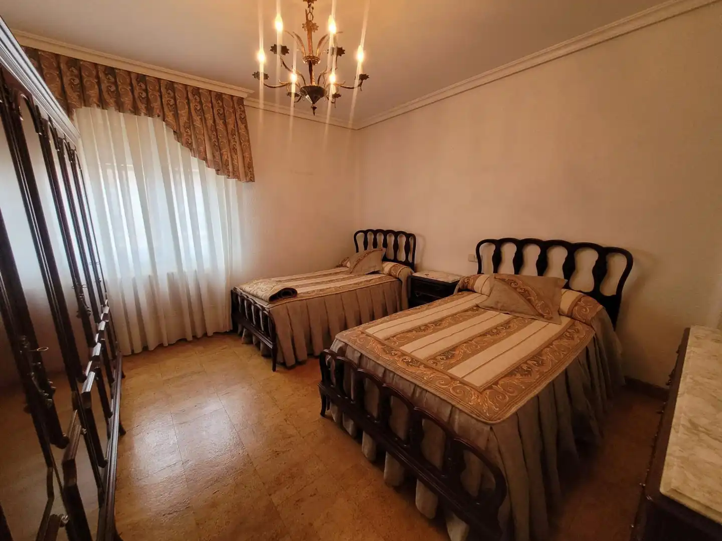 Habitación de Finca rústica en venta en Alberite con Aire acondicionado, Calefacción y Terraza
