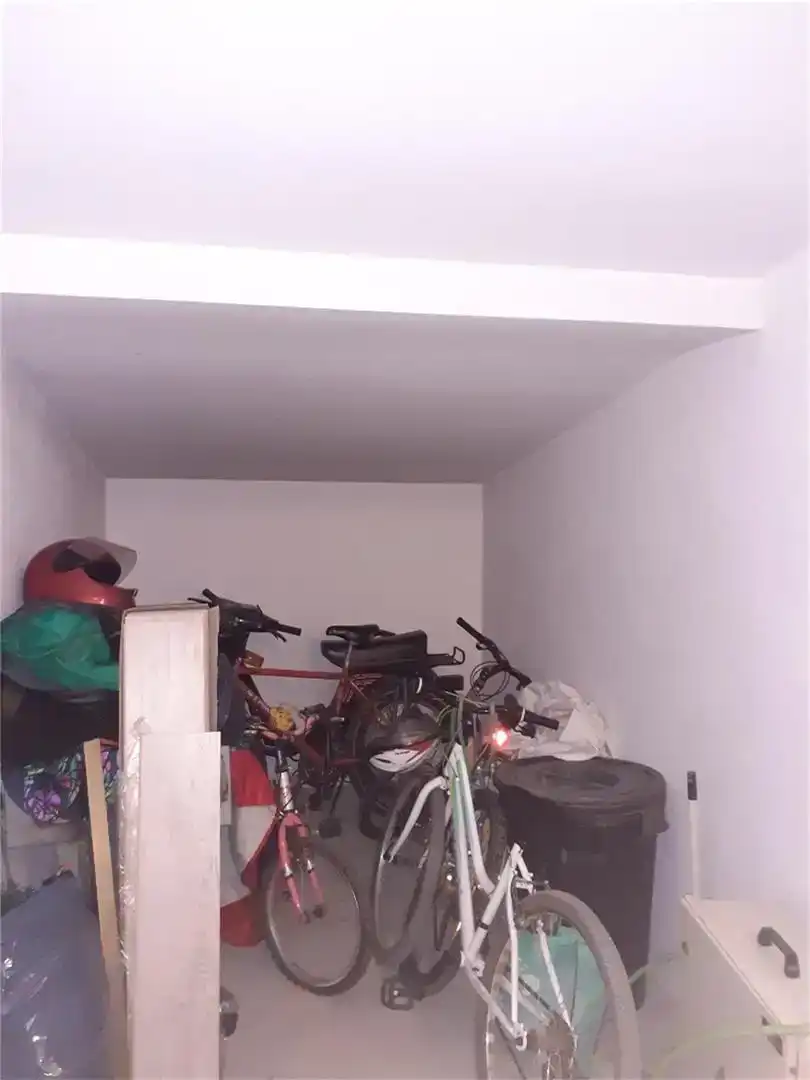 Garage zum Verkauf in Benalúa