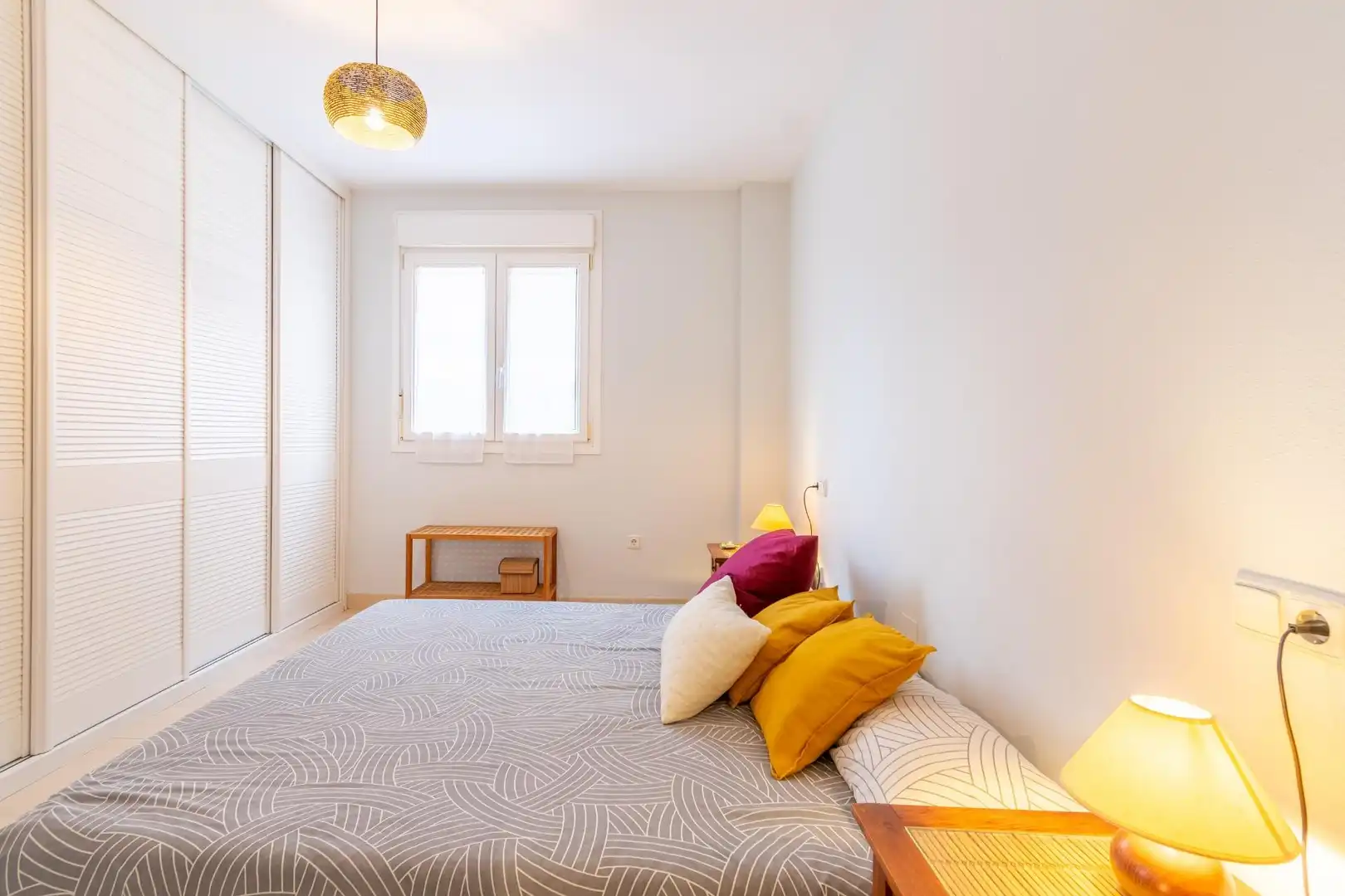 Habitación de Piso en venta en Almería con Aire acondicionado, Calefacción y Balcón
