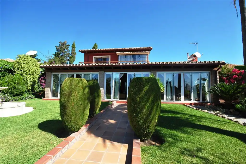 Chalet con terraza en venta en Nueva 6, imagen 3