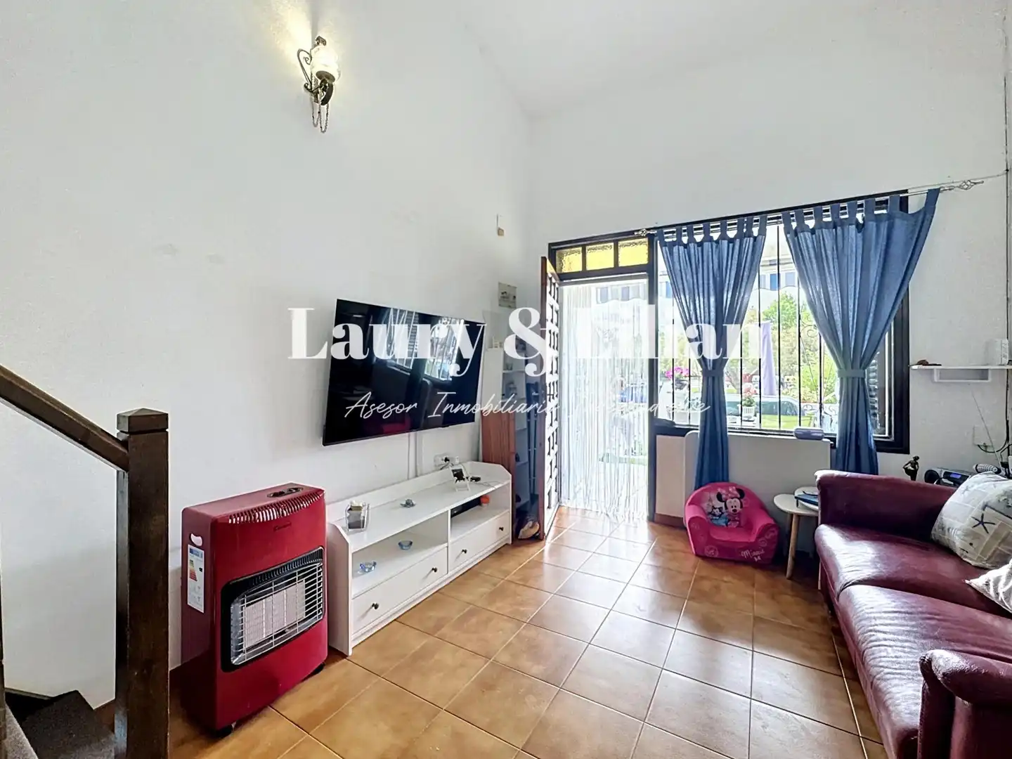 Wohnzimmer von Einfamilien-Reihenhaus zum Verkauf in Empuriabrava mit Heizung