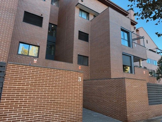 Vista exterior de Pis de lloguer en Yebes amb Aire condicionat, Calefacció i Traster