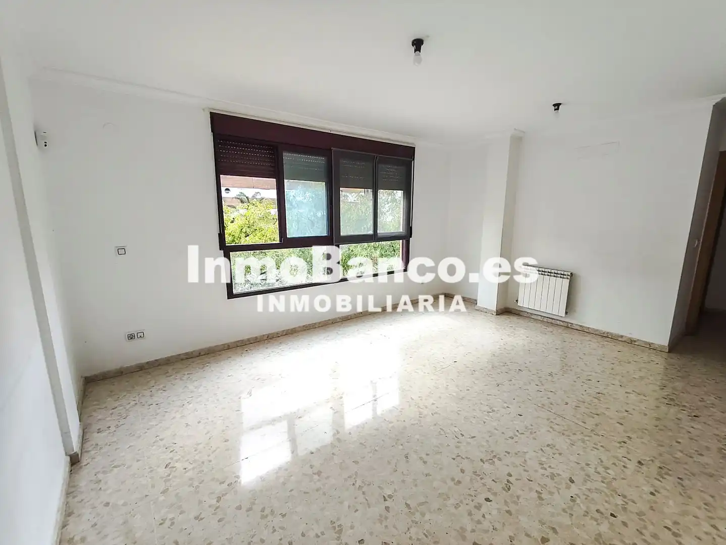 Piso con ascensor en venta en Carrer de Sant Valerià 27B, imagen 2
