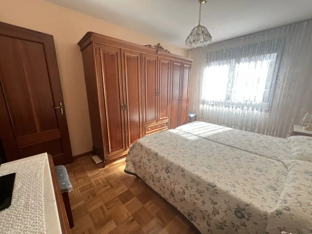 Piso en venta en Lugones